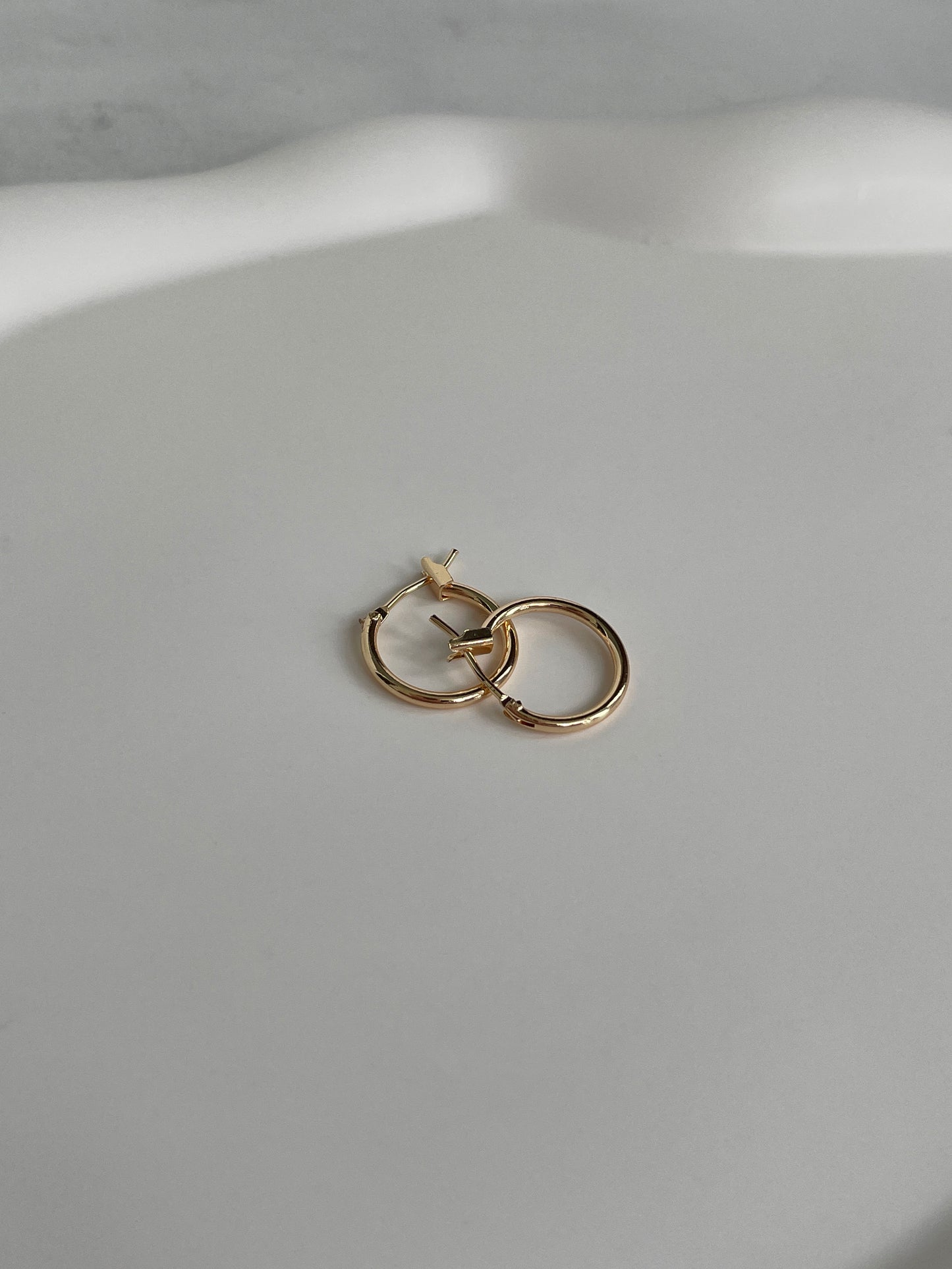 Mini Thin Classic Hoops