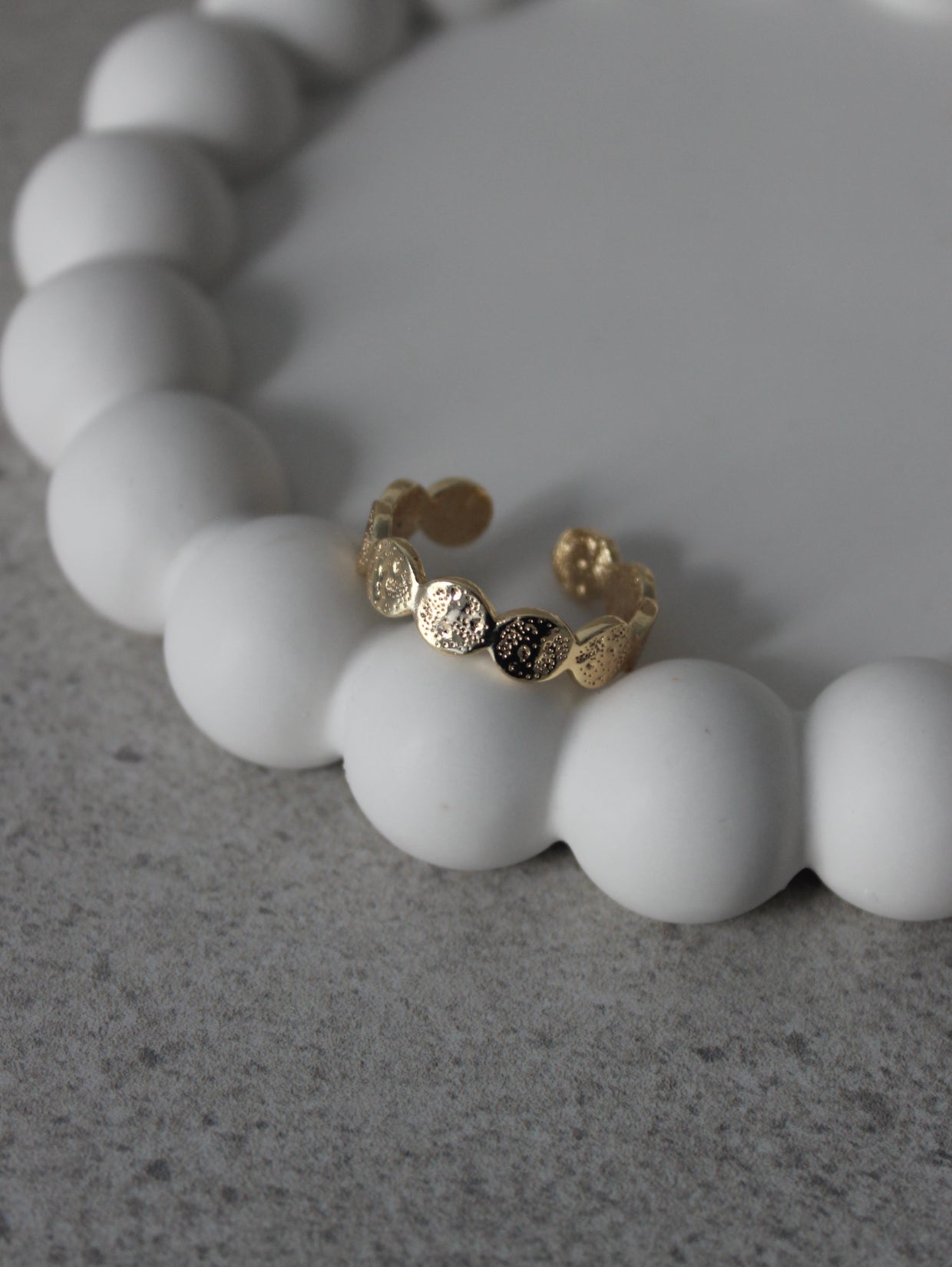 Circle Hammered Ring