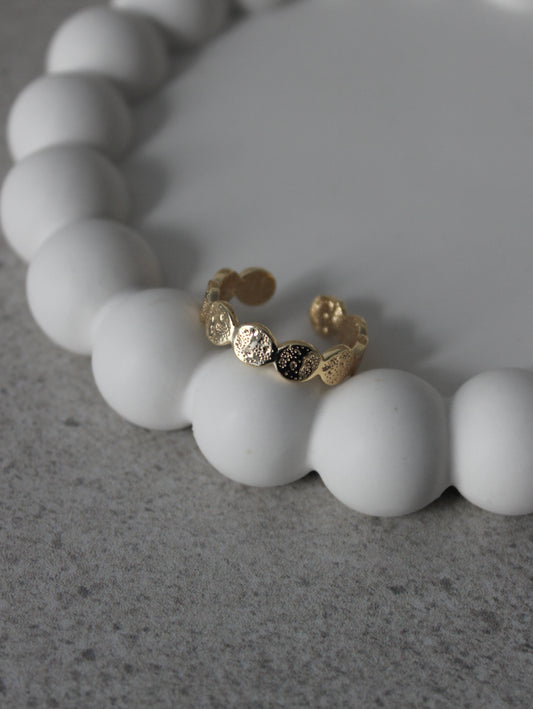 Circle Hammered Ring