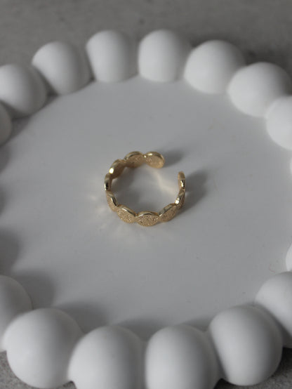 Circle Hammered Ring