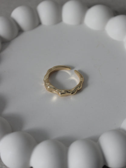 Thin Organic Ring