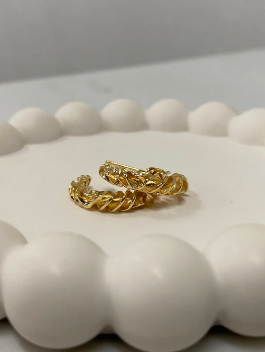 Wavy Spiral Hoops