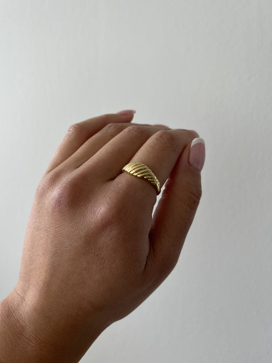 18K Gold Filled Twist Signet Ring