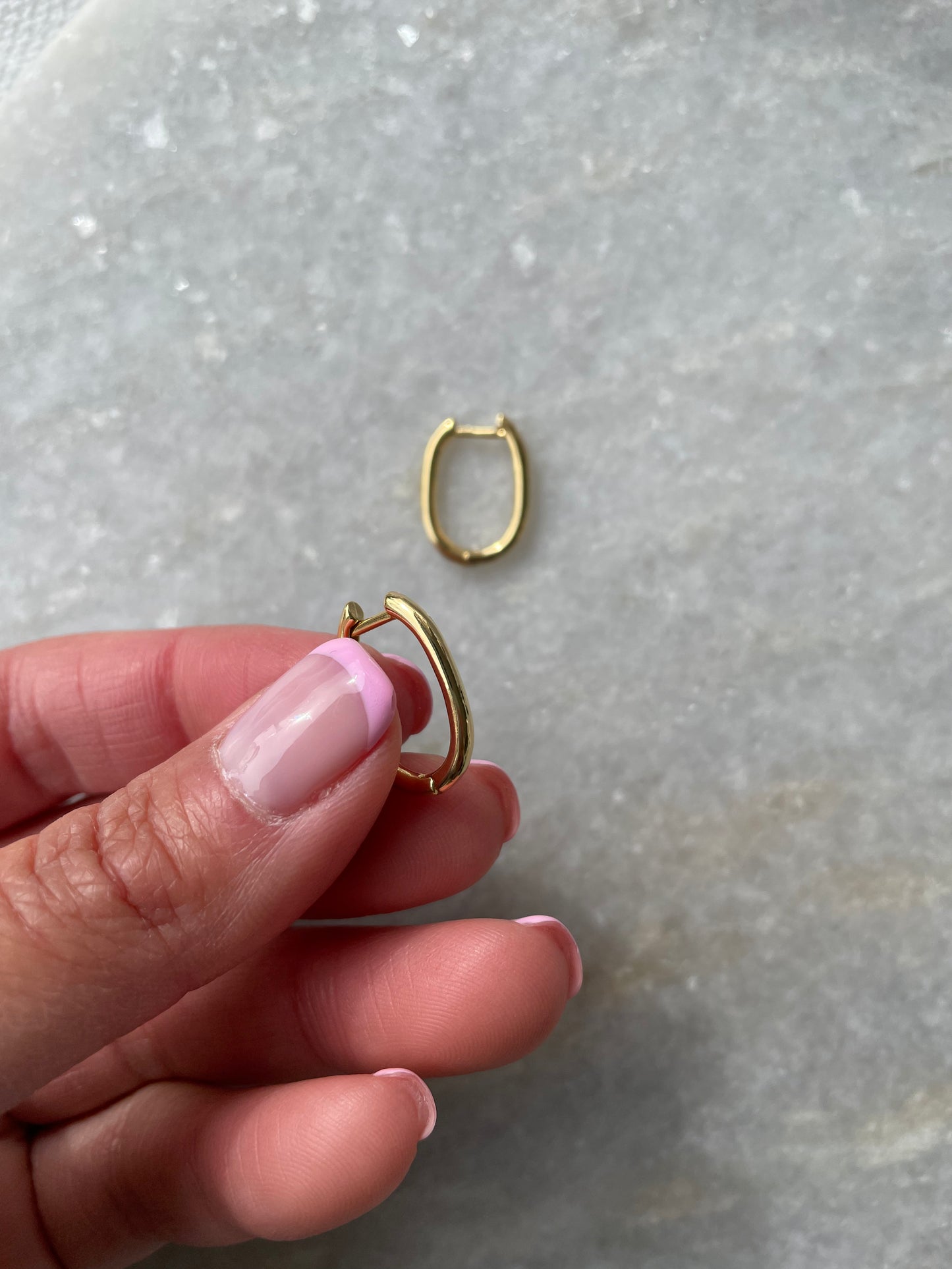Oval Hoops