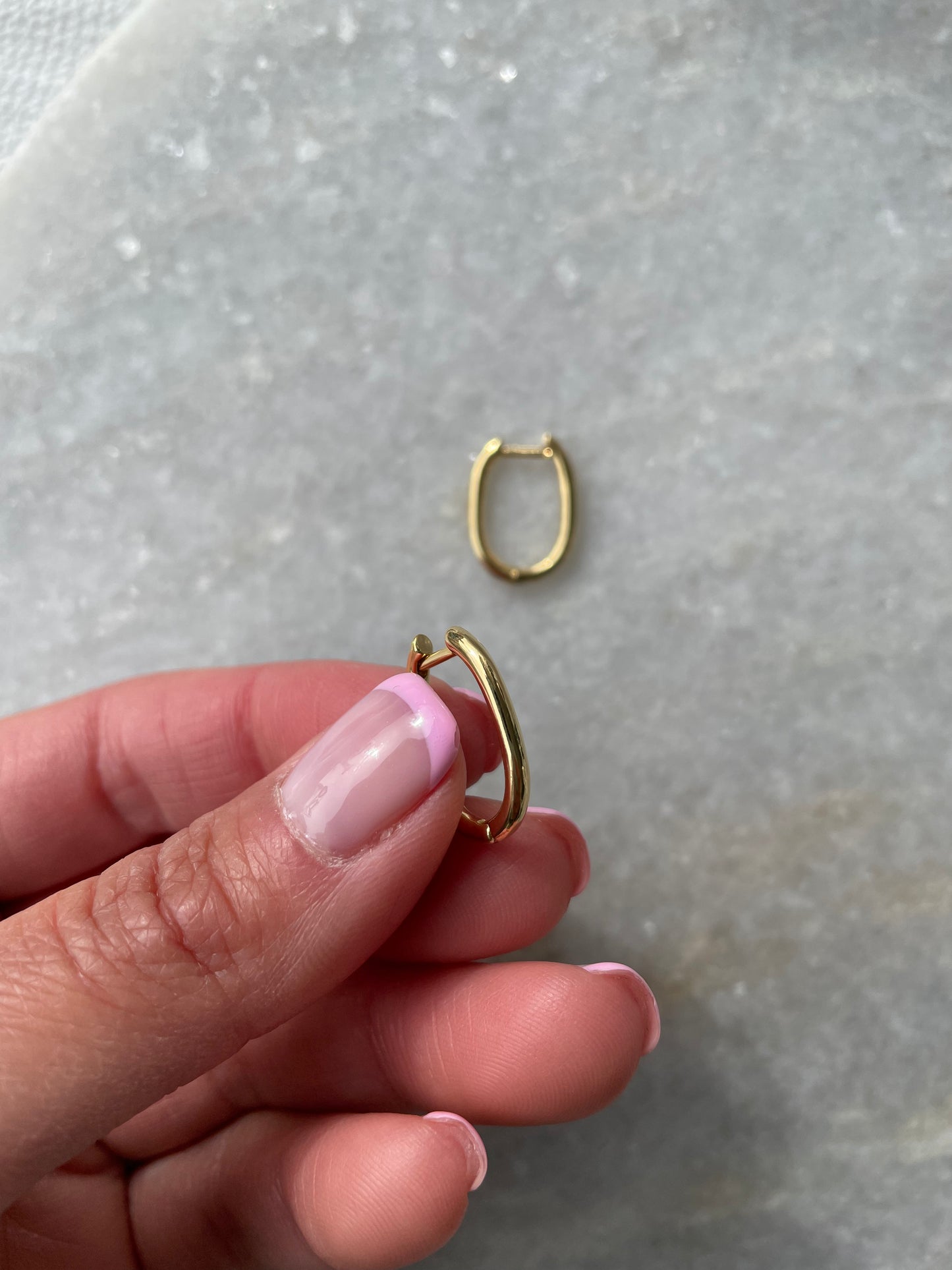 Oval Hoops