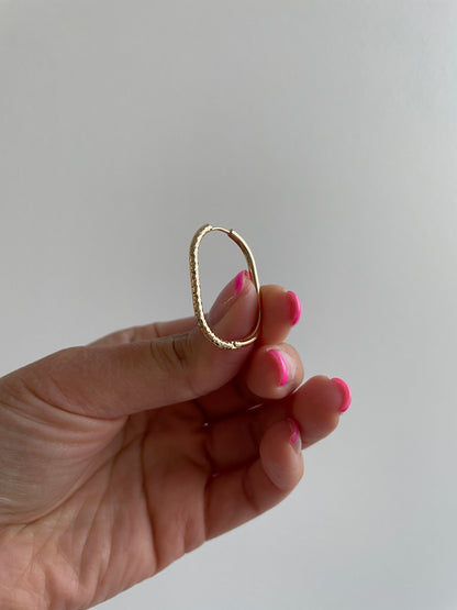 Oval Hoops